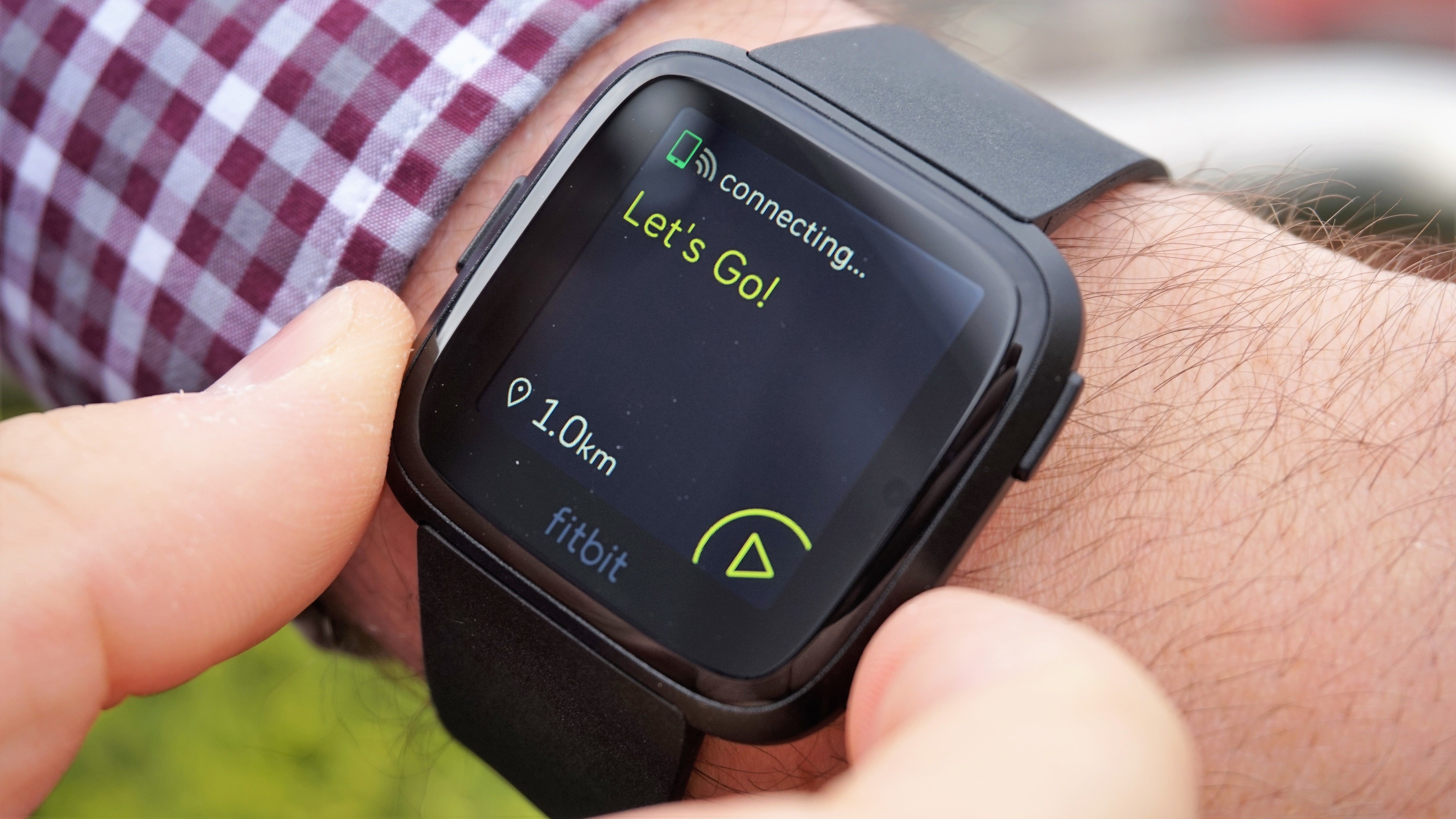 Fitbit Versa – The Best Wearable Fitness Tracker | Windowsgeek